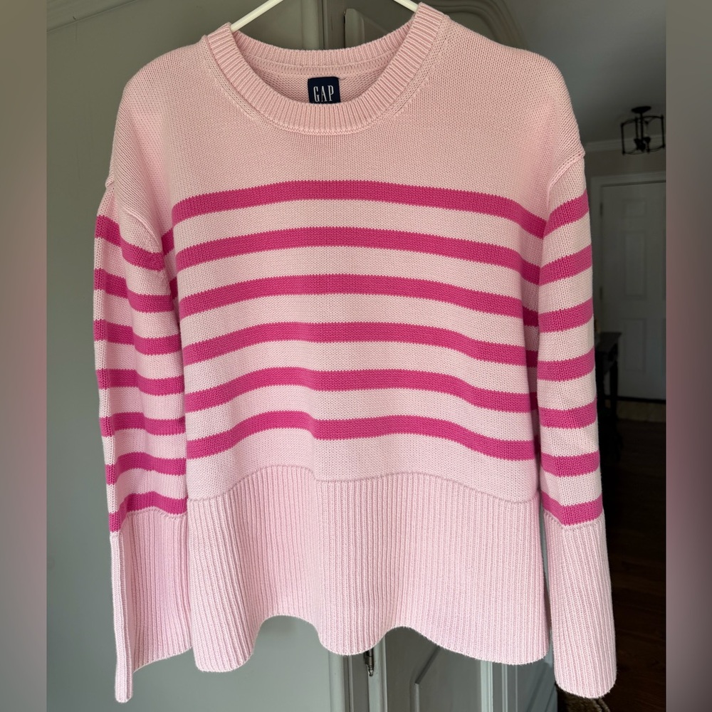 Gap Split-Hem Crewneck Sweater Medium Preppy Pink Striped